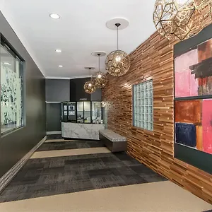 https://spring-hill-central-apartments.queenslandhotels.net