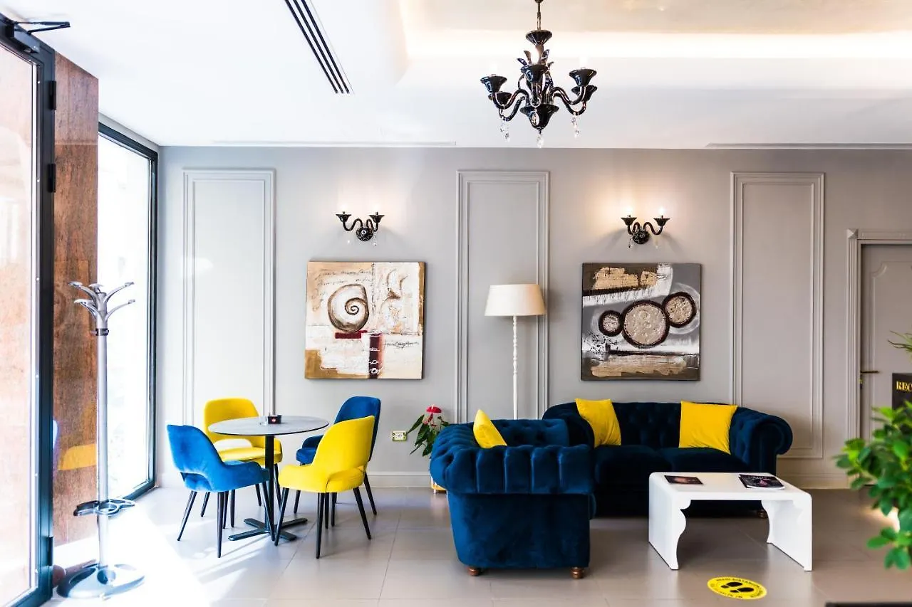 Golden City Hotel , Tirana