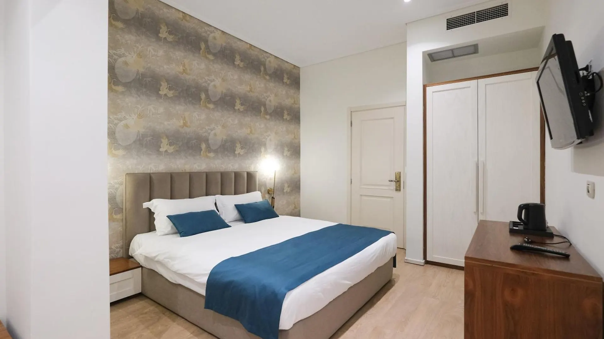 Golden City Hotel&Spa, Tirana 3*,  Albanië